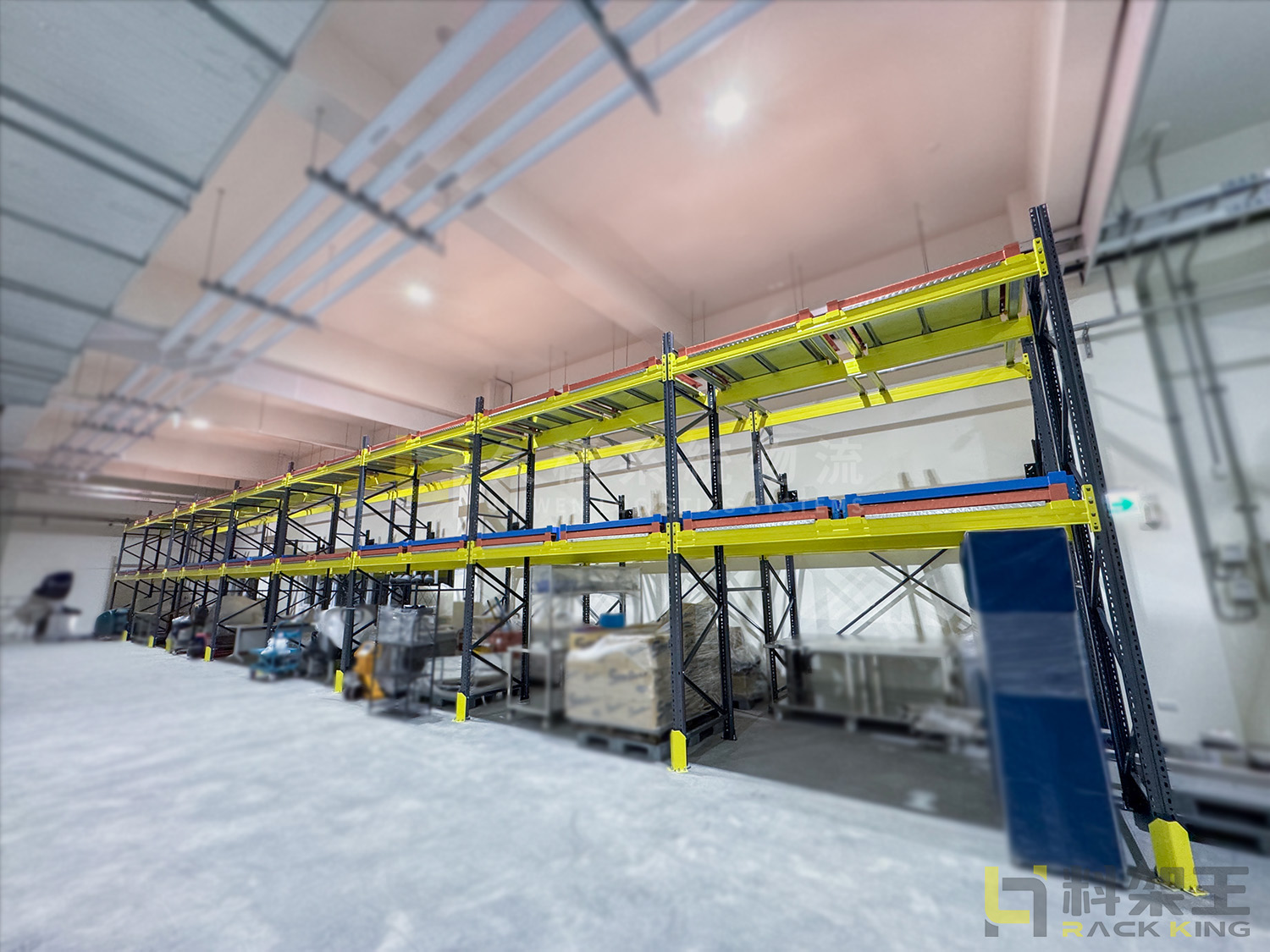 102 高雄 後推式料架+重型料架 保健食品業2