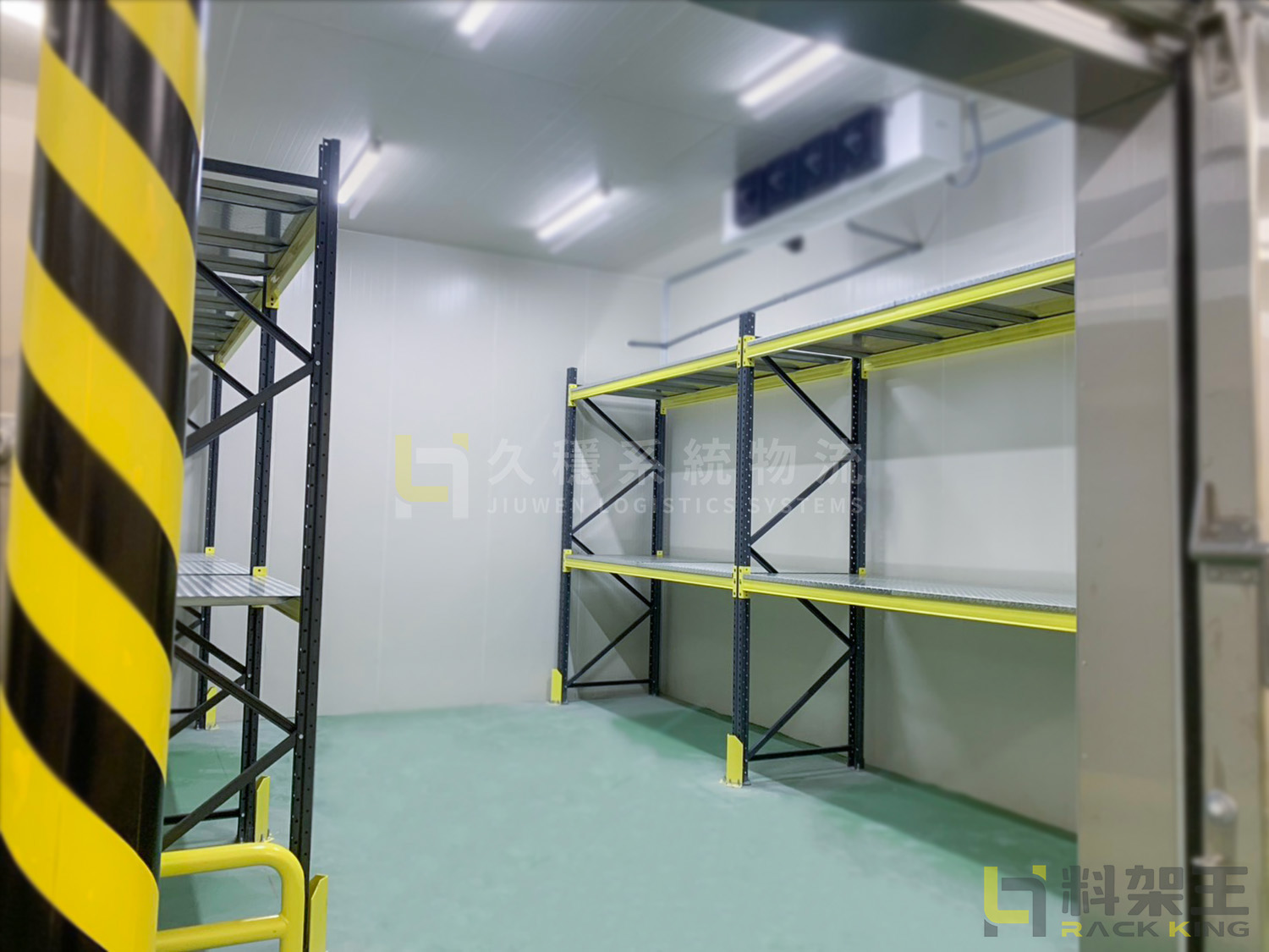 102 高雄 後推式料架+重型料架 保健食品業4