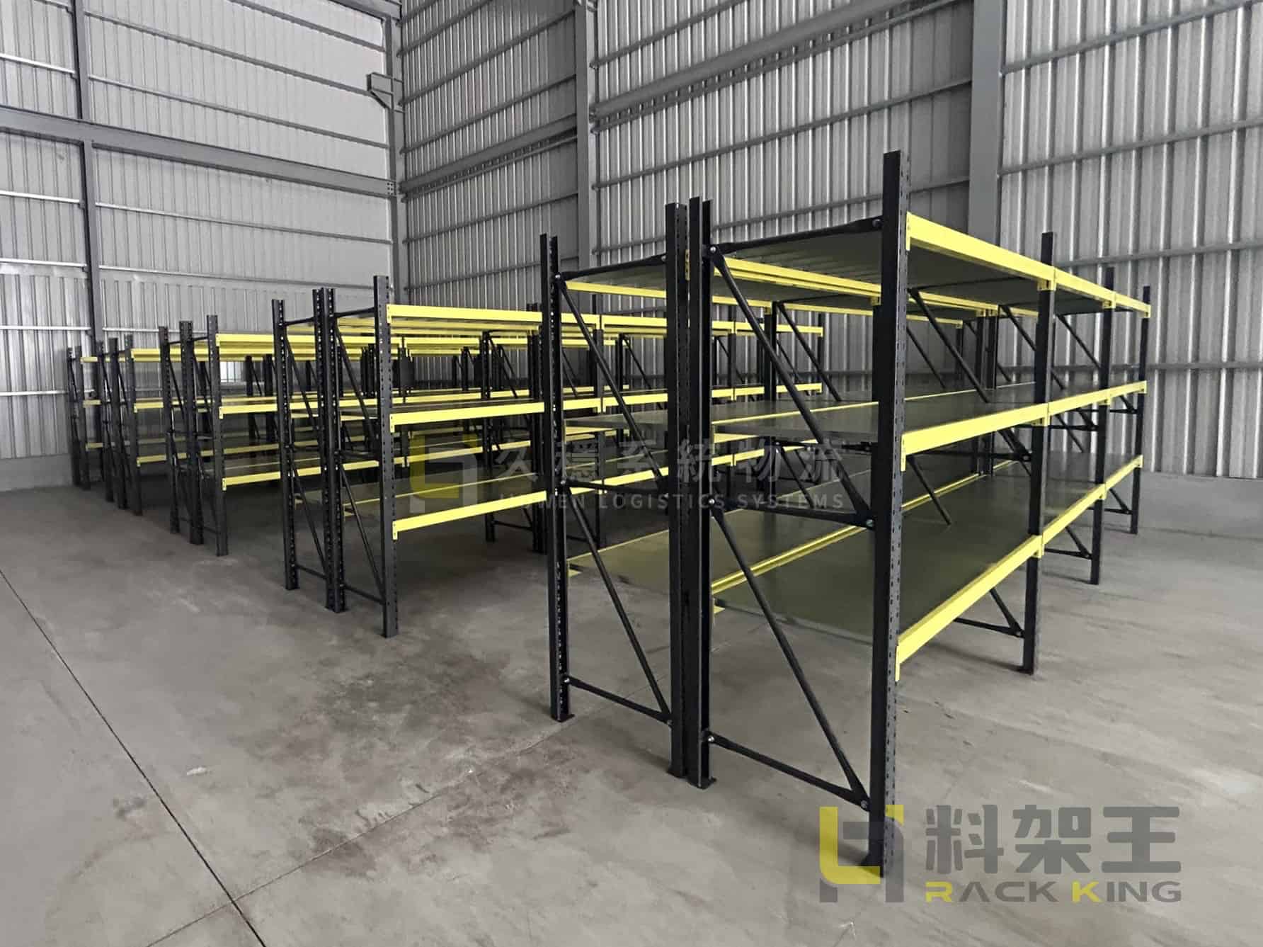 172 高雄 重型料架 服飾批發業-1
